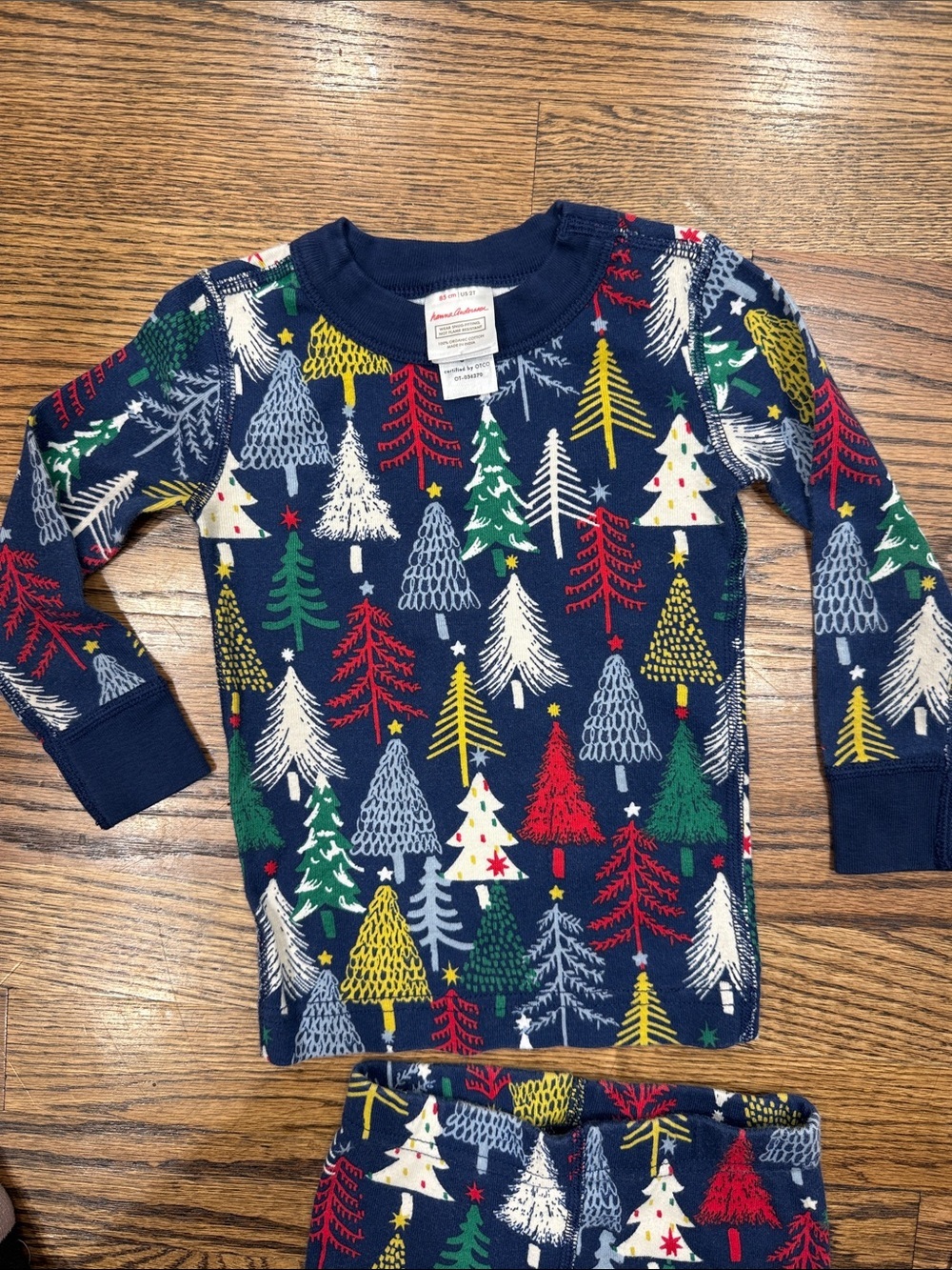 Hanna Anderson & Burts bee Holiday Pajamas Size 2T - Picture 2 of 3